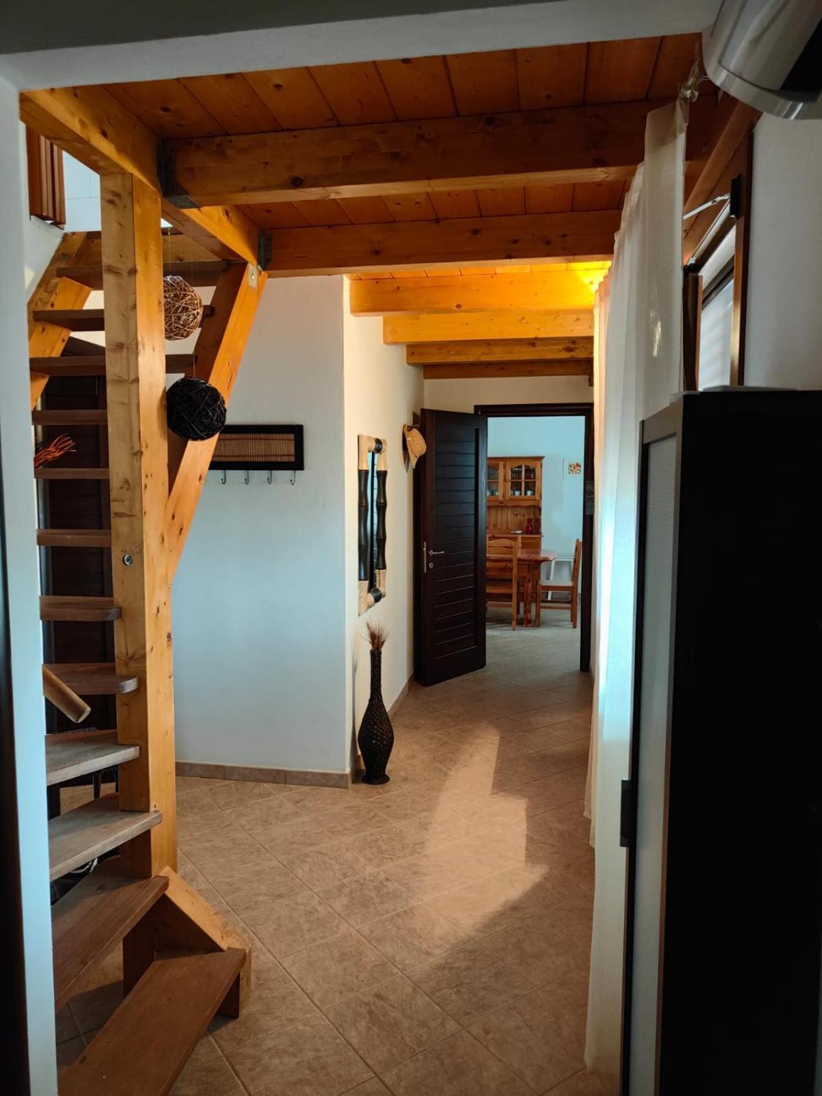 La_Casa_Di_ Willy Villa Canai Bagian luar foto